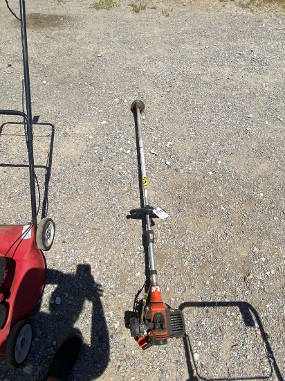 Echo SRM-230 Weedeater runs