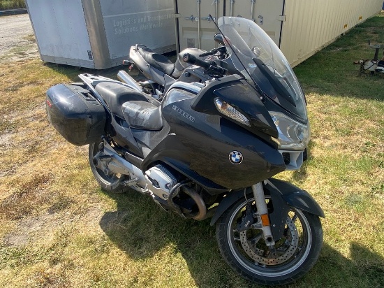 2006 BMW R1200 RT, Heated Grisps, heates Seats 65K Miles runs & drives clean title
