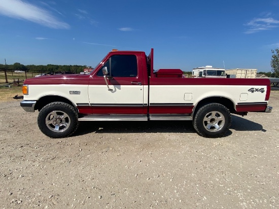 1991 Ford F250 single Cab 4x4 shows 99K 5.8L runs & Drives Clean title cold AC
