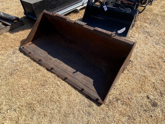 John Deere 72" quick Attach  Skid Steer Bucket