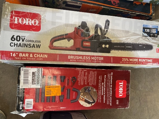 Toro 60V 16" Chainsaw Battery & charger & Gutter cleaning kit