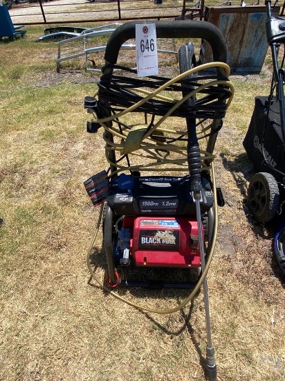Blackmax 1800 Psi Electric Pressure Washer
