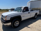 2004 Chevy 2500 HD 2WD AC 240K runs & Drives clean Title