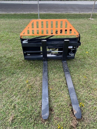 Wolverine 48" Quick attach Hydraulic Pallet Forks
