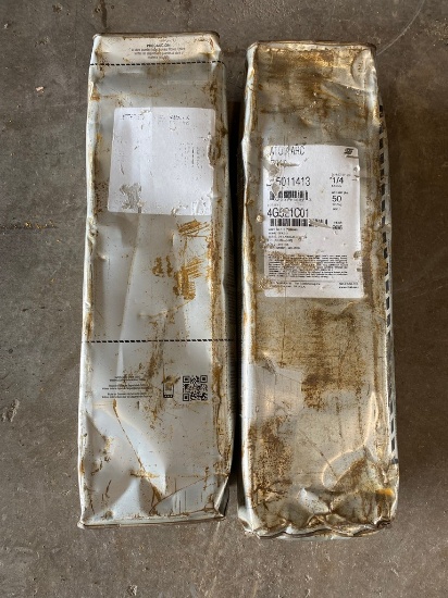 2 Crates of lincoln