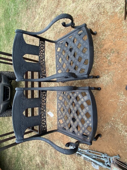 2 Metal Outdoor rocking chairs