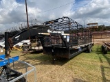 2007 Gooseneck 24' Stock Trailer 2 split gates with walk thru