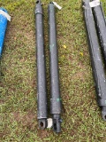 2 large Hydraulic cylinders
