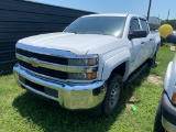 2015 Chevy 2500 4x4 Crew Cab White runs & Drives  TMU Clean Title
