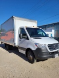 2019 Mercedes Sprinter Box Truck Diesel with lift Gate runs and drives