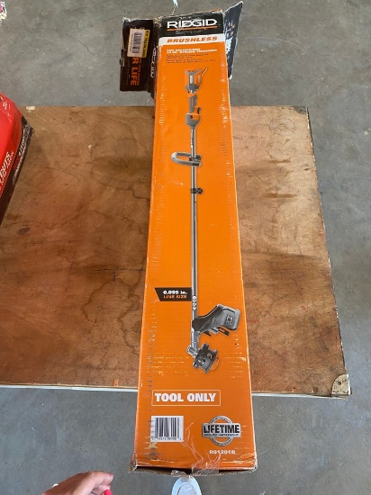 Ridgid 18 Volt 14" string trimmer weedeater