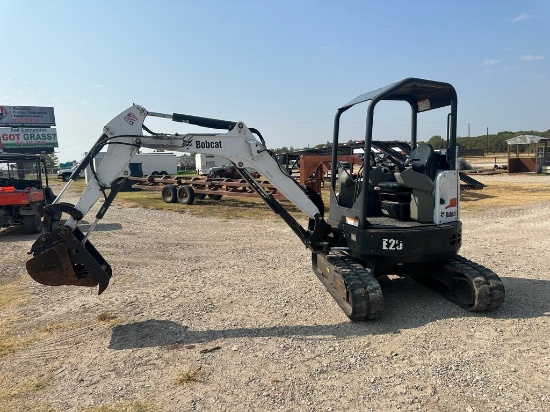 2017 Bobcat E26 Excavator 1672 hrs. Hydraulic Thumb Kubota Motor No Leaks runs & operates