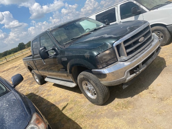 2001 Ford F 250 Crew Cab 4x4 7.3 Power Stroke Diesel Shows 449K runs & drives clean title
