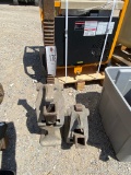 2-House Jacks