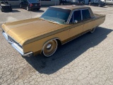 1968 Chrysler New Port 4 Door Sedan 383 Fuel Injection Holley Sniper setup tuned Dynoed Ford rear en
