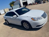 2014 200 Chysler New tires,cold Ac 184,273 miles clean title