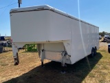 CM Enclosed 20' GN trailer likenew has title