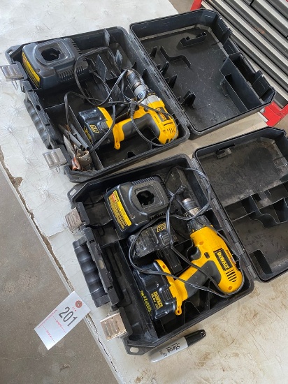 2 Dewalt Tools with battery & charger