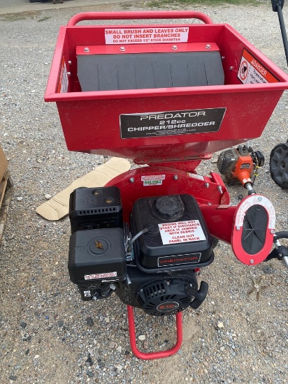 Predator 212cc chipper/shredder