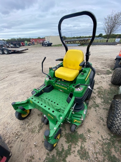 John Deere Z910A 48" Zero Turn mower runs & operates