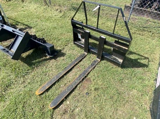 Quick Attach 48" Pallet Forks