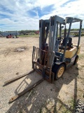 Doosan Daewoo model D255 forklift runs & Operates Diesel Engine
