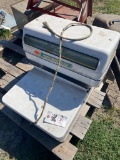 Globe Grocery scale