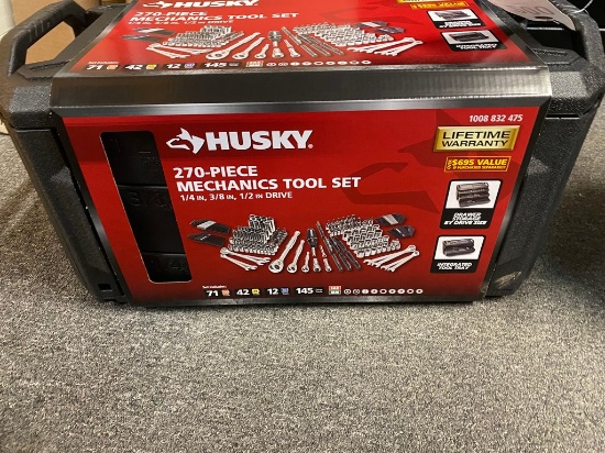 New 270 Piece Mechanic tool set husky