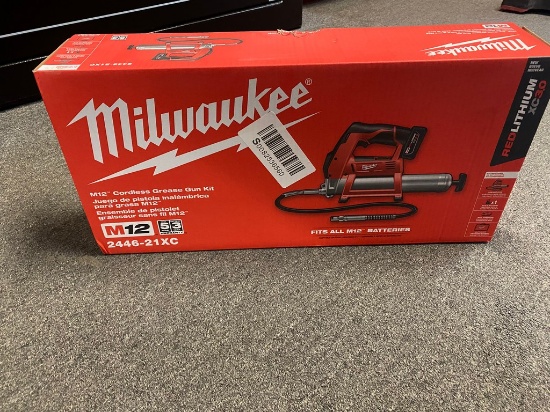 New Milwaukee M12 grease gun combo with battery &charger