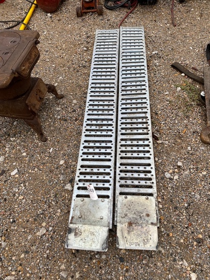 2 Metal Ramps