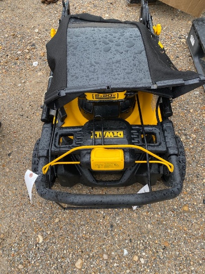 Dewalt Battery powred push mower