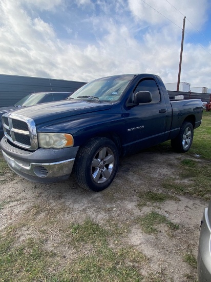 2002 Dodge Ram 1500 single cab runs & drives clean title