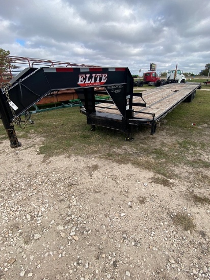 Elite 35ft. W 5ft. Dove with mega ramps