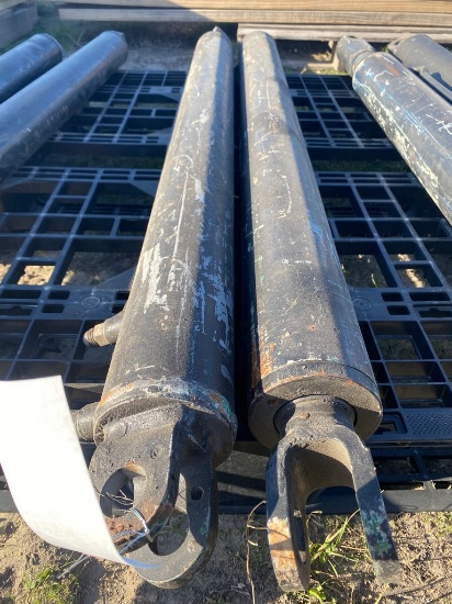 Two hydraulic cylinders