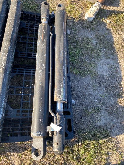 Two hydraulic cylinders