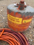 2 Air hoses and gas can