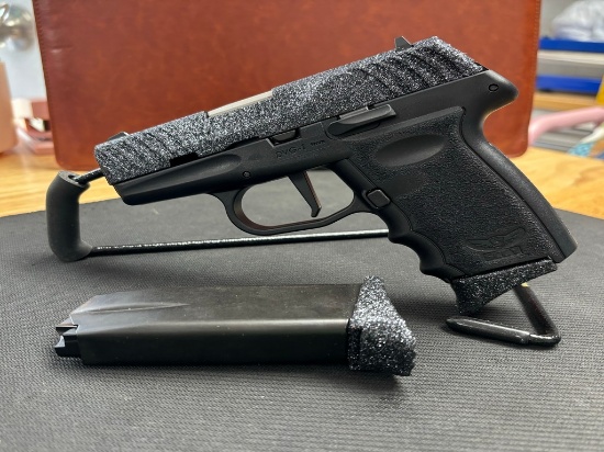 New Sccy Dvg1 9 MM black glittery 2-10 round magazines