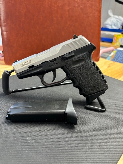 New Sccy Gen 3 Stainless and black 9mm with 2-10 round magazines