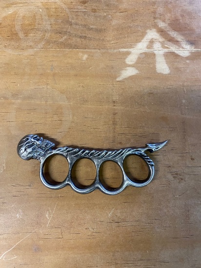 Brass knuckles