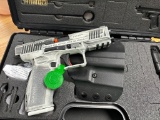 New Canik Mete SFT in distressed white 9MM with hard case and accessories comes tih 2 Magazines