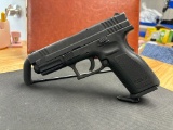 Used Springfield armory XD 40 Comes with one magazine and soft case