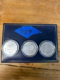 Set of 3 coins comes with case