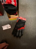 New Milwaukee gloves 5 pack size large