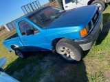 1989 Isuzu Single cab 5 speed runs & drives clean title