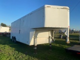 CM Enclosed gooseneck with drop down gate, side down 7K azles has clean title
