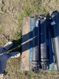 2 Hydraulic Cylinders
