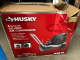 Husky 8 gallon oilfree air compressor 150 Psi