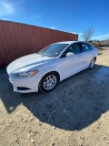 2016 Ford Fusion Bluetooth,reverse cam, run & drives clean title