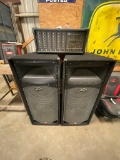 2- Peavy DJ speaker Peavy XR 600C mixer amp