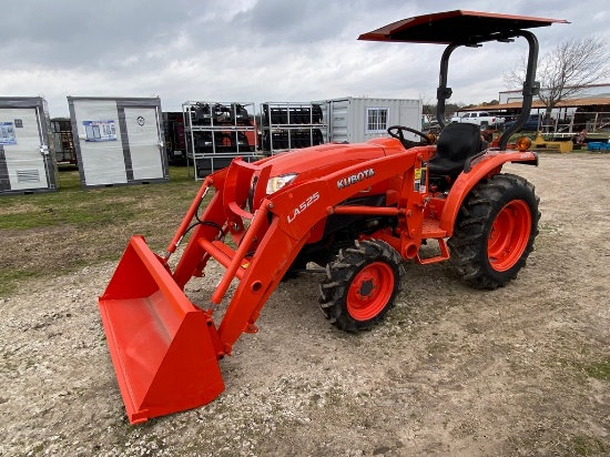 Kubota L3301 4WD Diesel 307 Hrs HST With front Attachment & bucket runs & operates